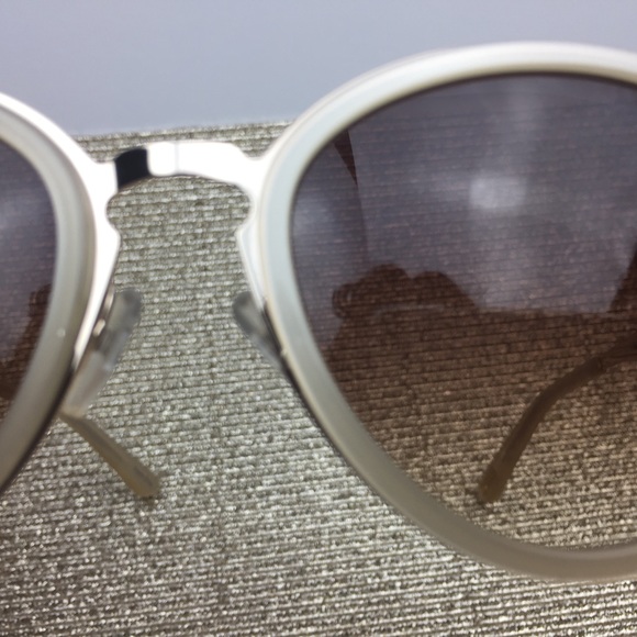 Ted Baker :SUNGLASSES - Picture 6 of 12